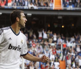 开云平台-世界排名争夺战之夜，布雷默关键进球定乾坤