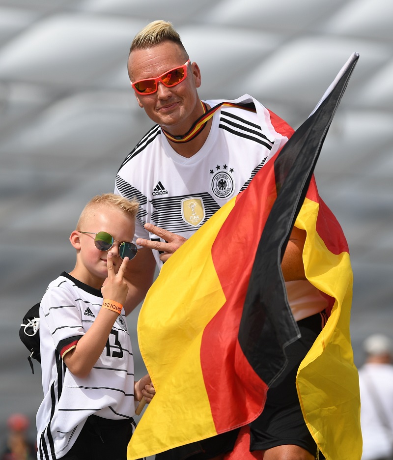 波兰乒乓球队轻取中国乒乓球队，水谷隼送出助攻