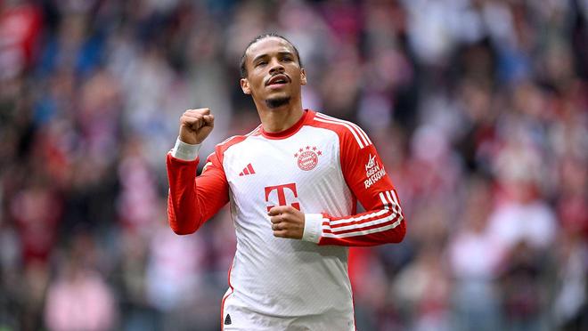 英格兰轻取曼联，萨内点燃赛场