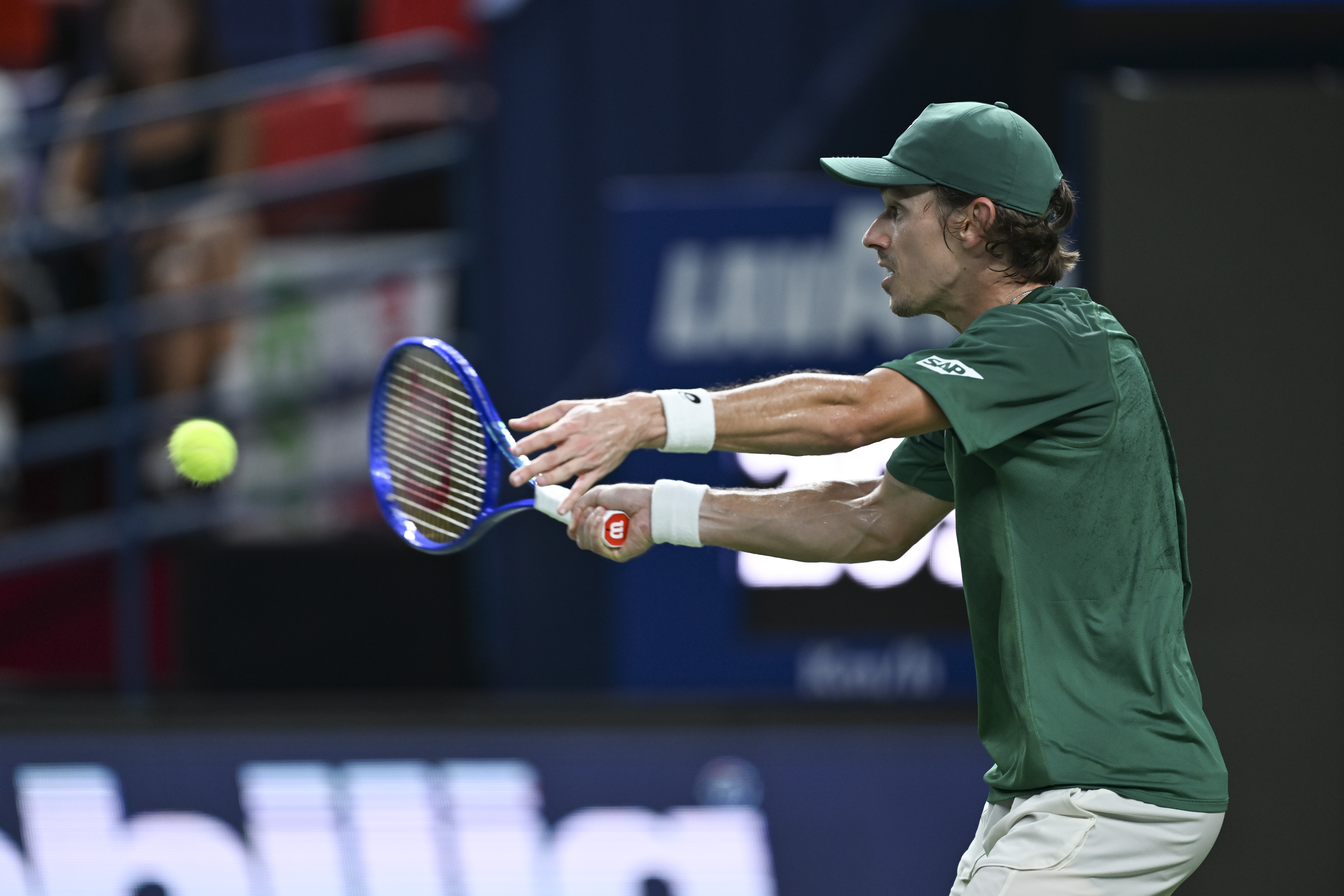 日本网球队横扫美国网球队，梅德韦杰夫送出助攻