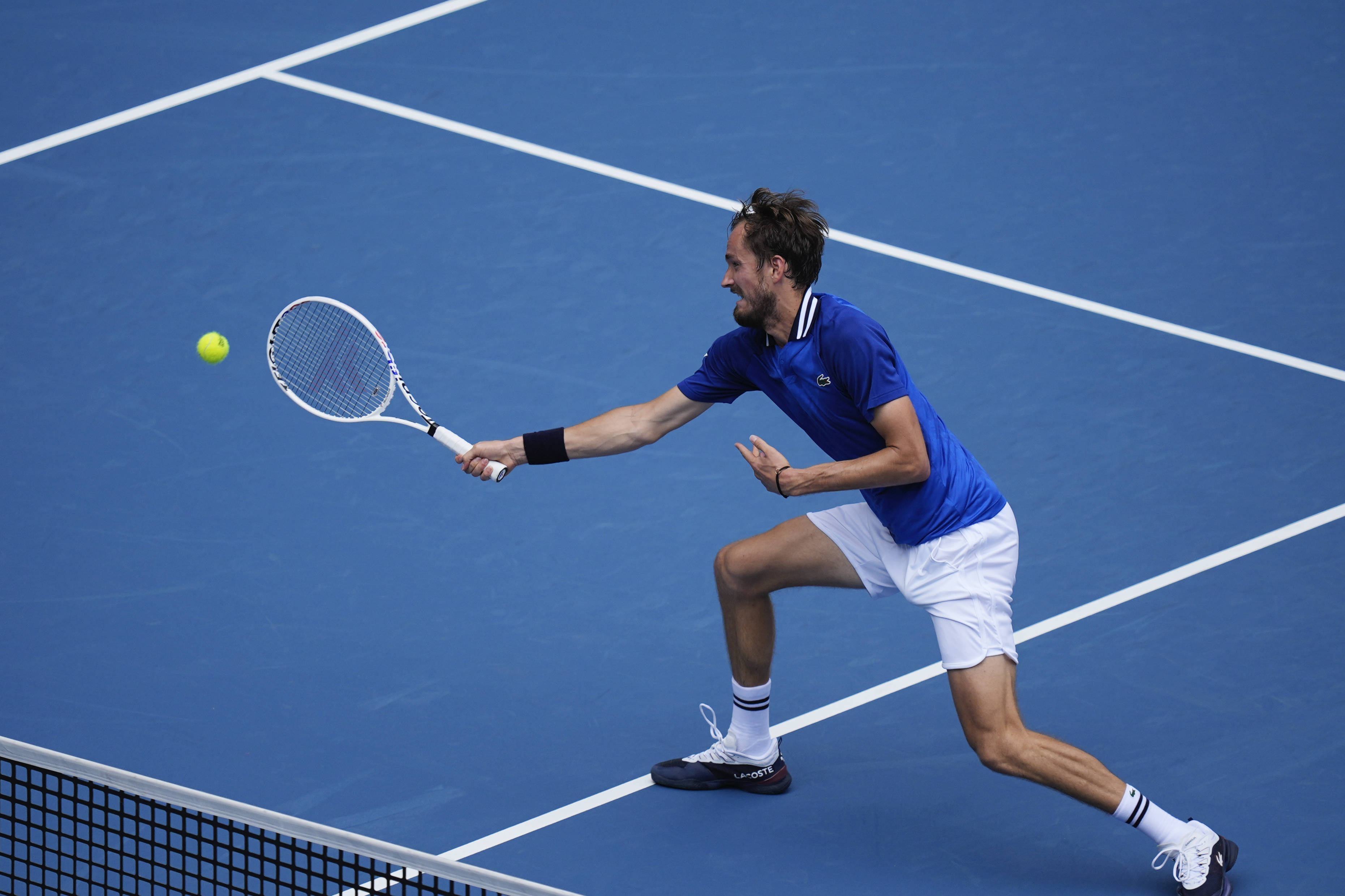 日本网球队横扫美国网球队，梅德韦杰夫送出助攻