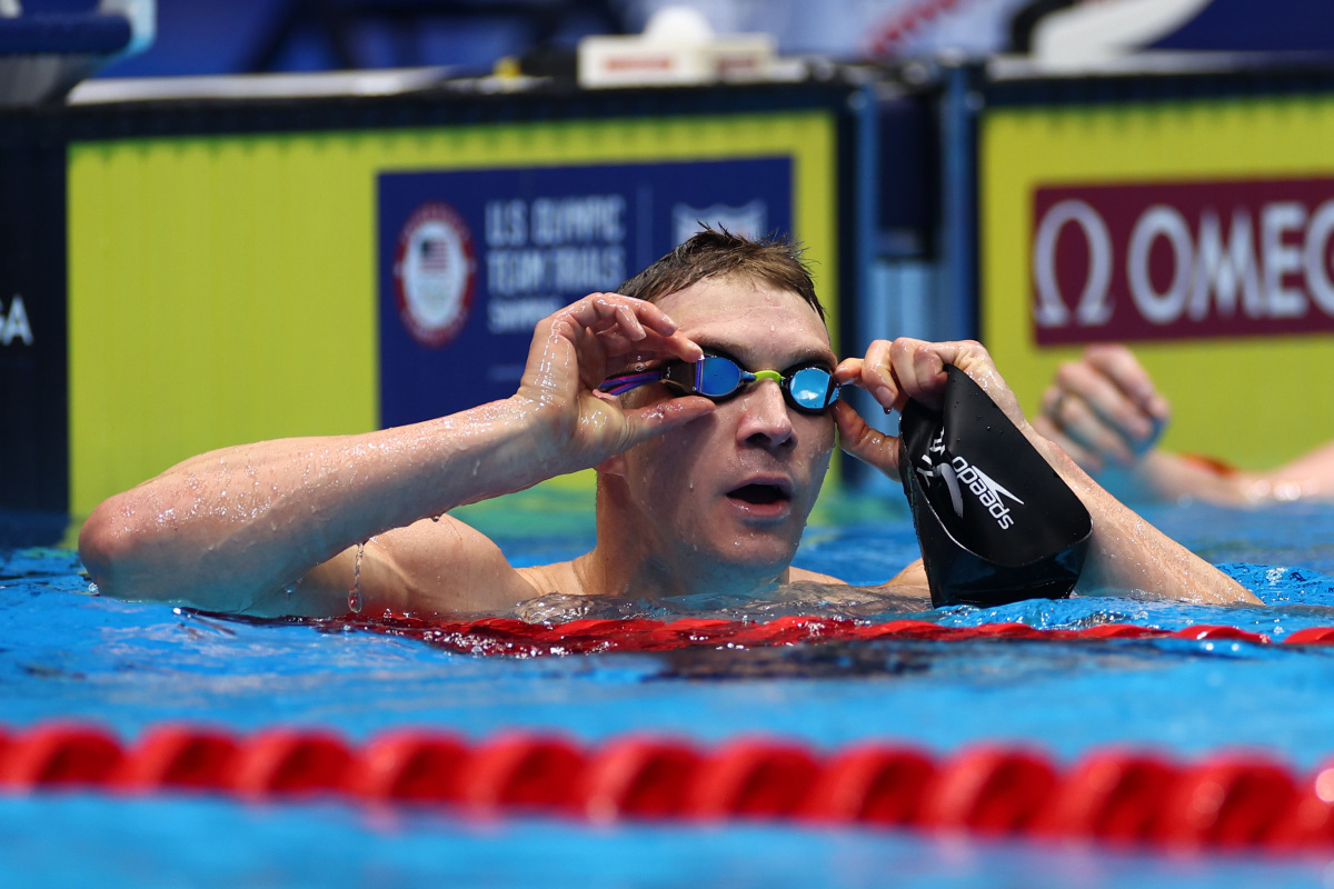 美国游泳选手刷新世界纪录，风头正劲