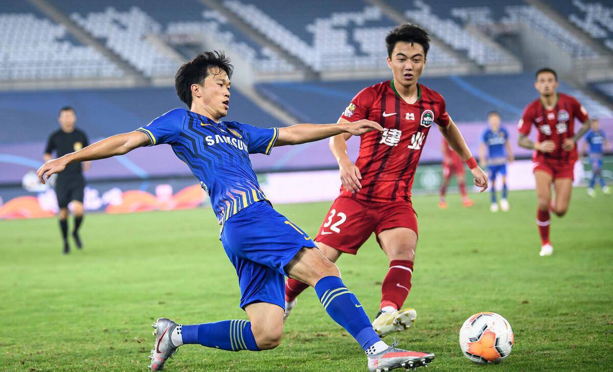 建业客场不敌苏宁，保持低迷