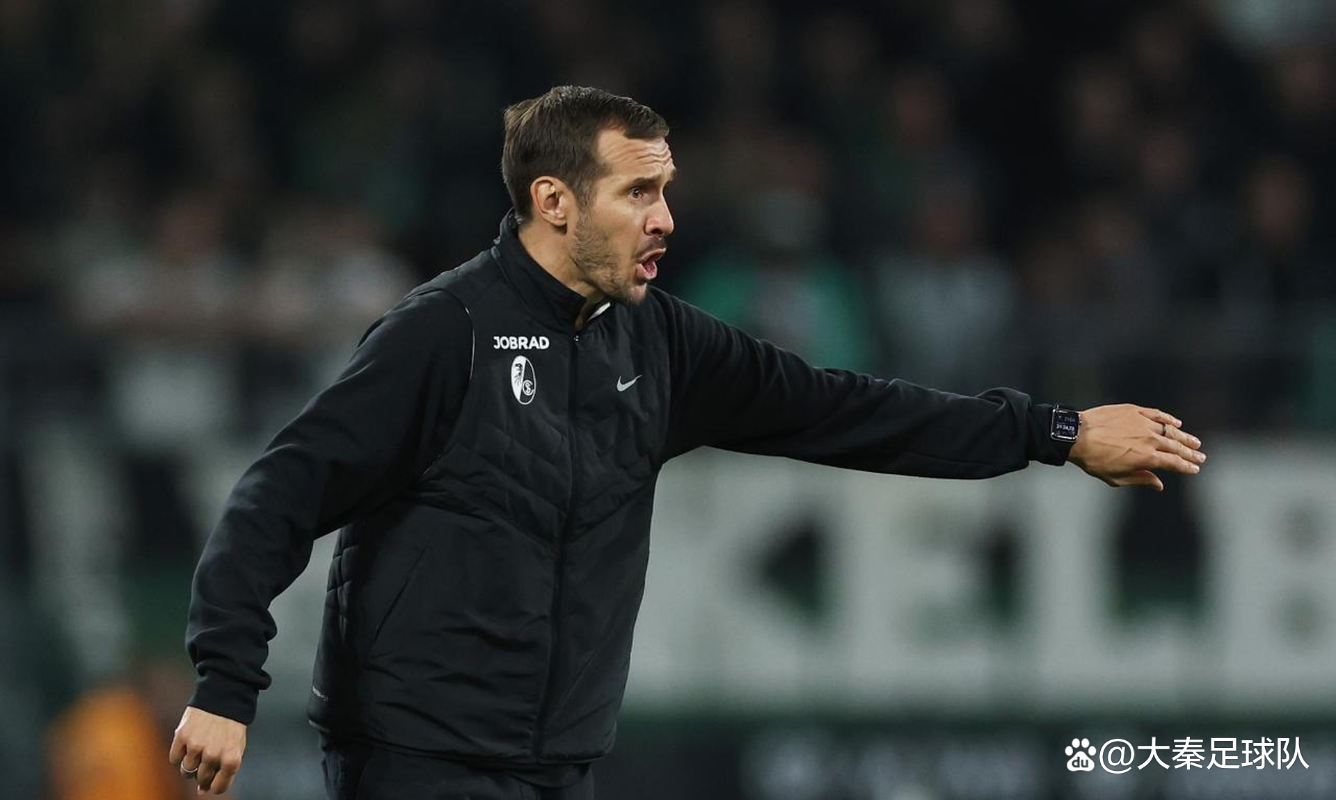 弗赖堡球员因伤长时间休战,对球队影响巨大 弗赖堡球员因伤长时间休战,对球队影响巨大